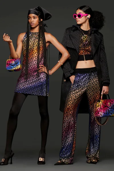 Look 18